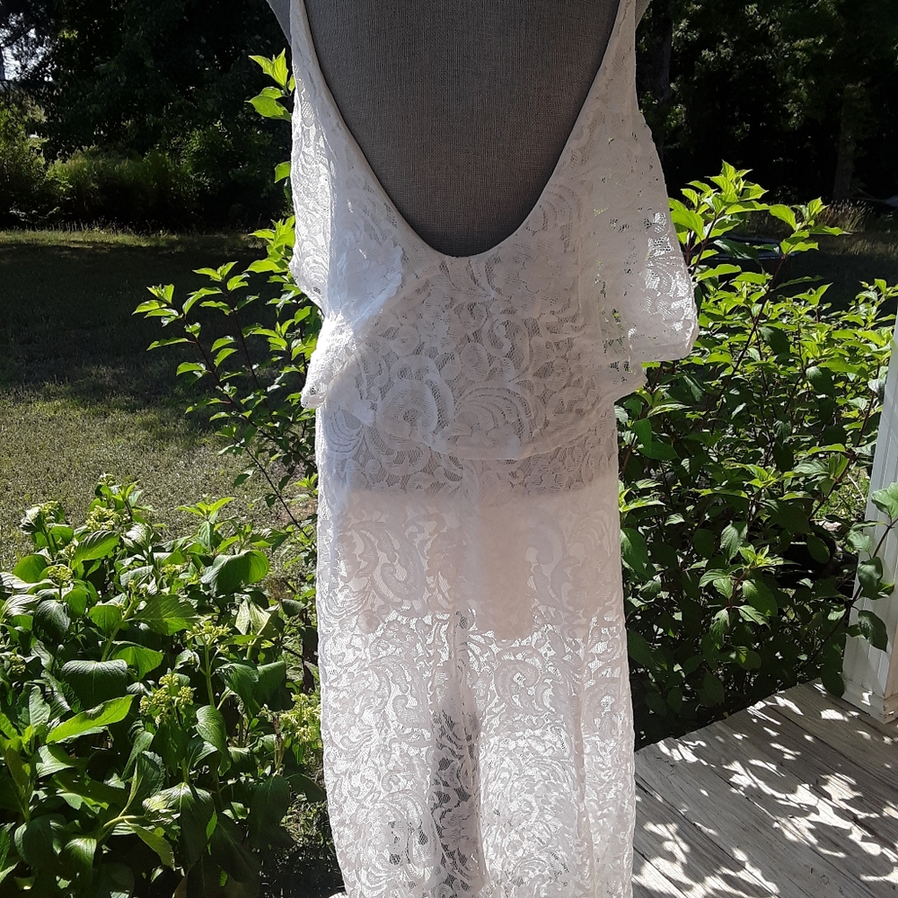Lace Low Back Maxi Dress - Picture 5 of 11